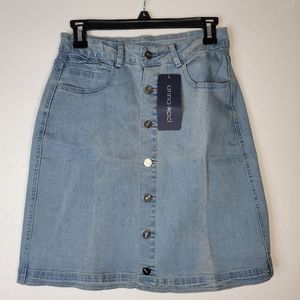 NWT Anna-Kaci Light Blue Chambray/Denim Button front skirt size Small